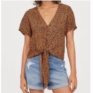 H&M short sleeve leopard print tie waist top